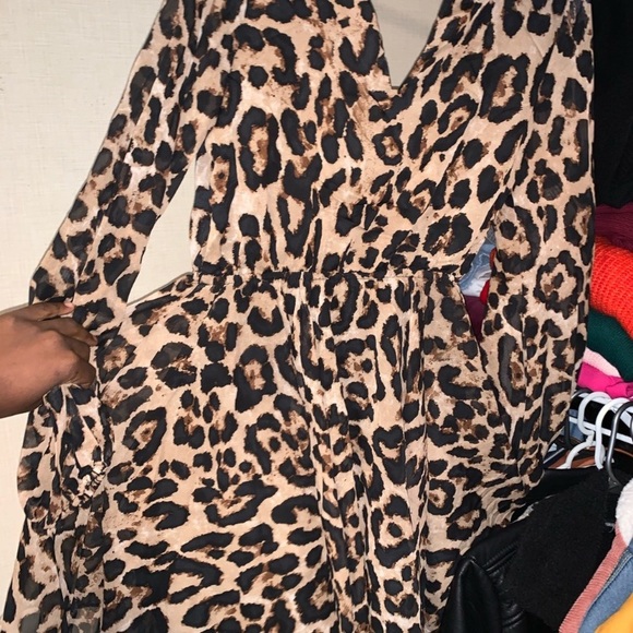 FASHION NOVA wrap dress - Picture 3 of 3